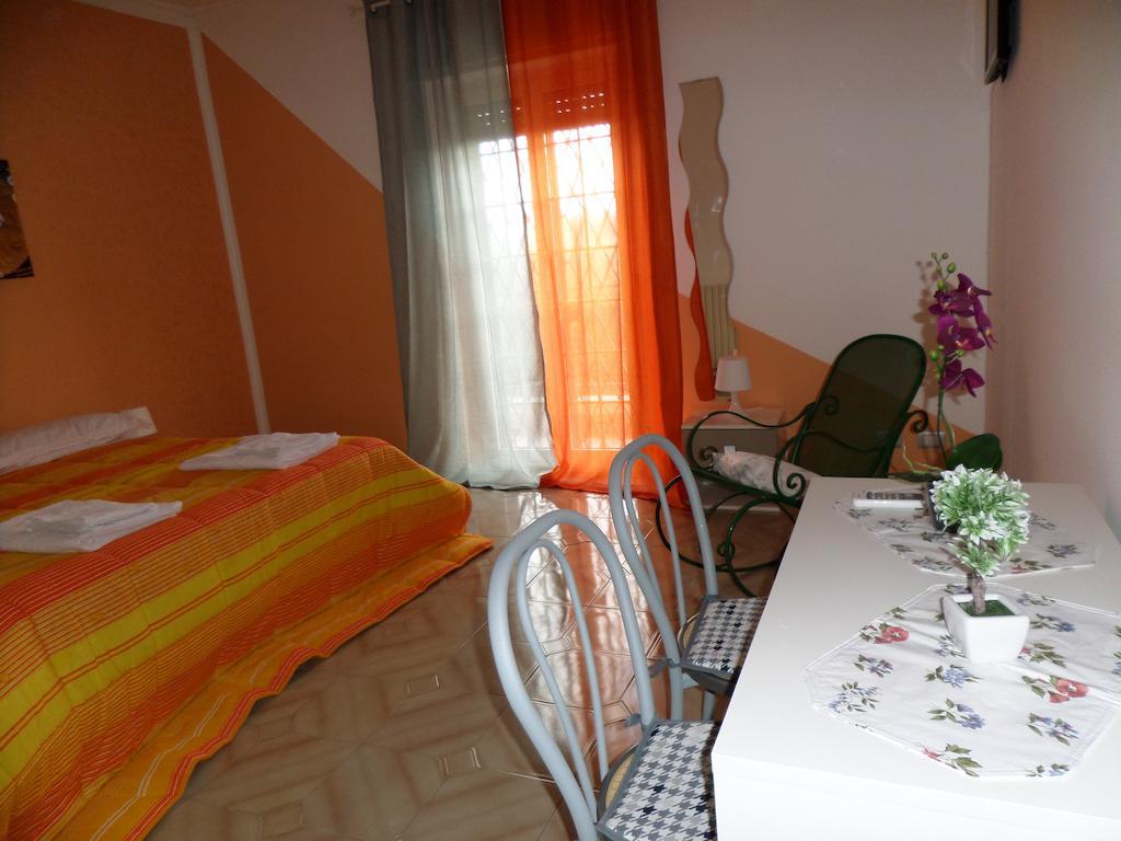 B&B Villino Lory Marino Eksteriør billede