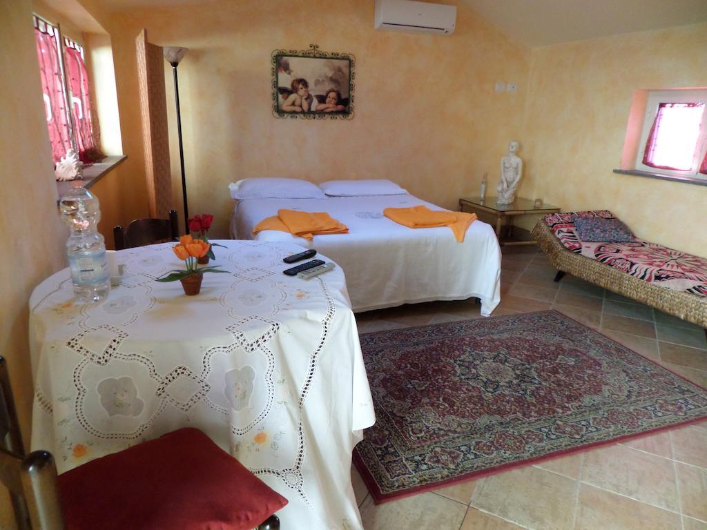 B&B Villino Lory Marino Værelse billede